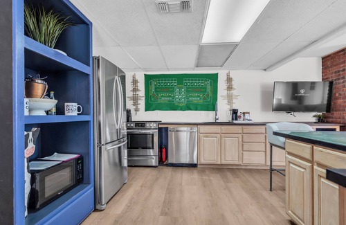 Thackerville House | 3BR Retreat – 2 Mins to WinStar Karaoke + Fire Pit Fun”