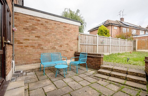 Brentwood House | 3BR-Sleeps5-Parking-Garden-AccesstoLondon