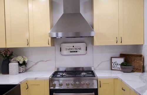 Garden Oaks House | 3BR Spacious luxury home! Pet friendly and only 15min to DT, MED CTR