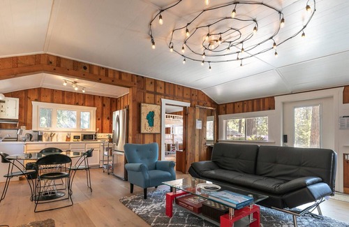 Brockway House | 3BR Tahoe Cabin Walk to Beach