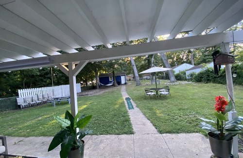 South Bend House | 3BR TANNING BED/SAUNA/HOTTUB 3.9 miles to NOTRE DAME