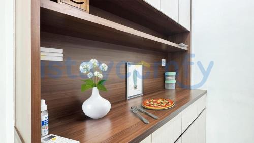 Lubuk Baja Apartment | 3BR The BCC Residence 1012 City View