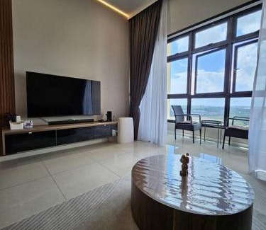 Taman Bukit Mewah Apartment | 3BR The Luxurie at Paradigm Mall Residences