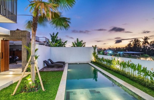 Pejeng Kawan Villa | 3BR Villa, Modern Tropical Escape w/Pool Ubud Area