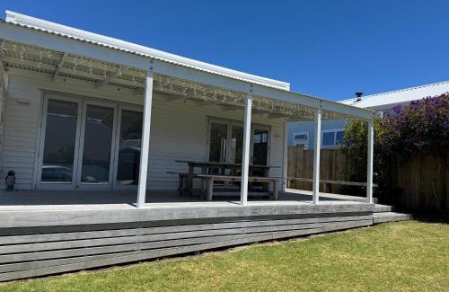 Waihi Beach House | 3brm House Waihi Beach
