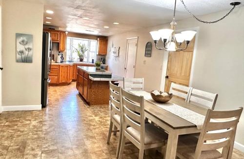 Medford House | 3brstudio Suite-fire Pit-gazebo-kid &dog Friendly