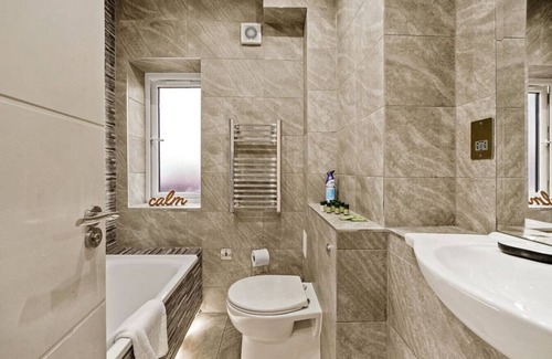 Swindon Apartment | 3CB Apartment*2 Bedroom*Sleeps 4*Long Stay Disc