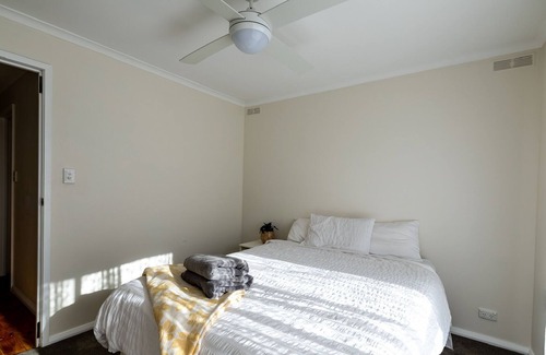 Invermay Park House | 3dr renovated home, near shops, Ballarat CBD & Melb Freeway