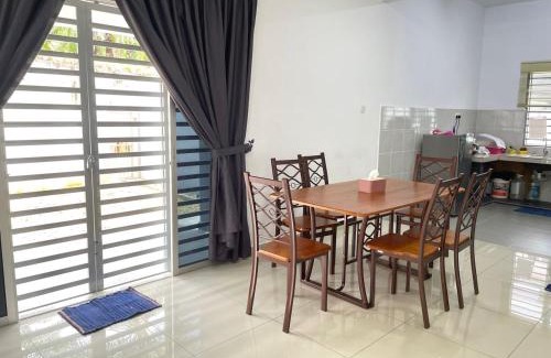 Sungai Menyala Apartment | 3min to beach Port Dickson Happy Homestay 15pax