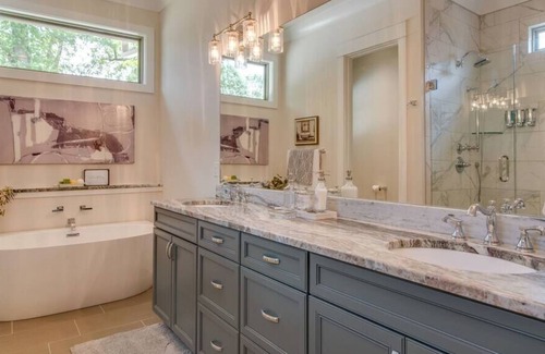 Shelby Hills House | 3mn to everything Nashville! Comfortably sleeps 12