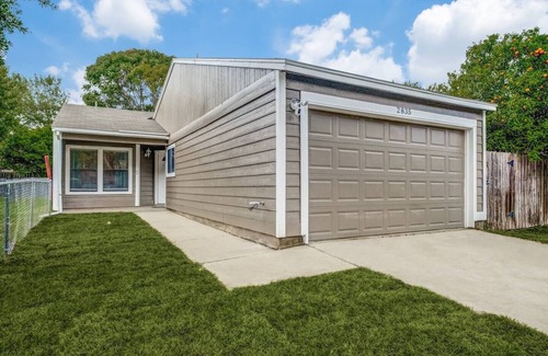 West San Antonio House | 3N & 4N Discounts : Lackland Retreat