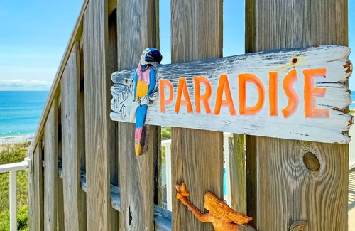 Hatteras Condo | 3rd-floor oceanfront condo with private deck, outdoor pool, hot tub - dog-friendly