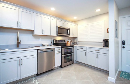 Sanibel Condo | 3rd floor Sanibel condo with enchanting beach views - Sandalfoot 4C3
