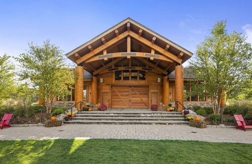 Stowe Area Apartment | 3rd Floor Studio @ The Lodge at Spruce Peak