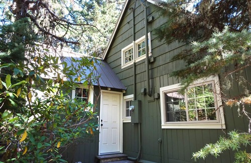 Government Camp Cabin | 3rd night free stay before 10/13 enjoy lakes, hiking, electric car charger!