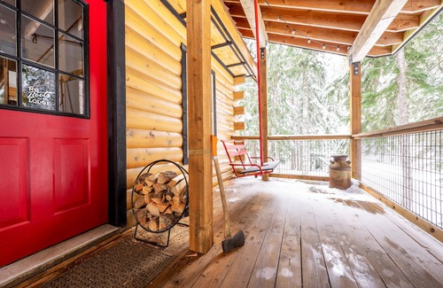 Government Camp Cabin | 3rd night FREE stay before 09/22 HotTub, Fast Internet, hiking, summer fun!