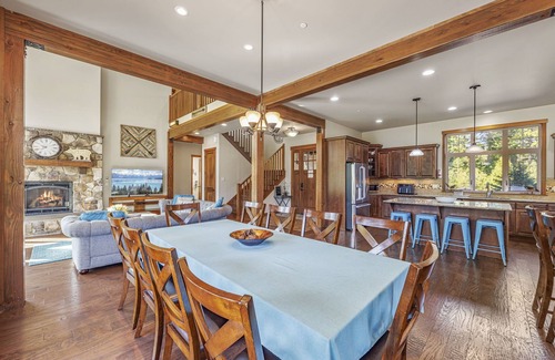 Cle Elum House | 3rd Nt Free @ Private Golf Lodge – Refined Comfort Near Swiftwater+Spa&GameRm