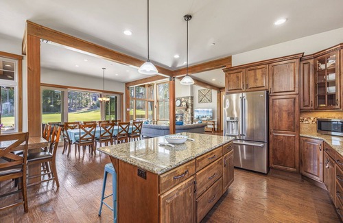 Cle Elum House | 3rd Nt Free @ Private Golf Lodge – Refined Comfort Near Swiftwater+Spa&GameRm