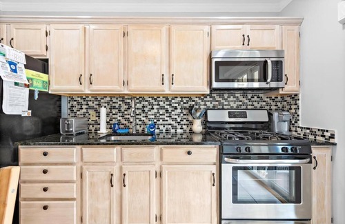 Beach Haven Apartment | *3rd to Beach*Beautiful*Clean*Victorian, *Across VETERANS Prk*Beach Haven
