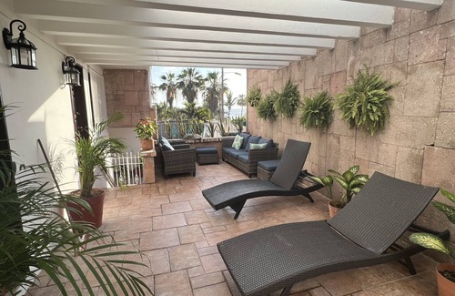 Balcones de Loma Linda House | 4,000 sq ft 6 bed ocean Villa w/housekeeping included!