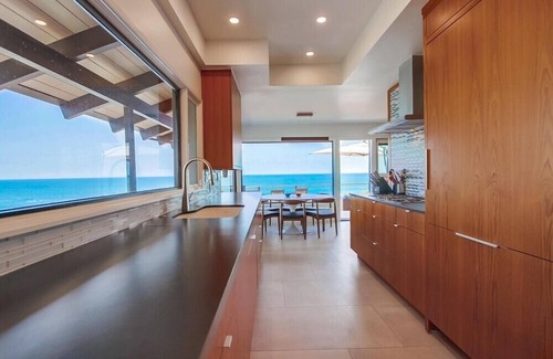 Encinitas House | 4,000sf Private Estate * 50' Ocean Frontage
