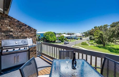 Victor Harbor House | 4/1 Harbour View Terrace - Wi-Fi