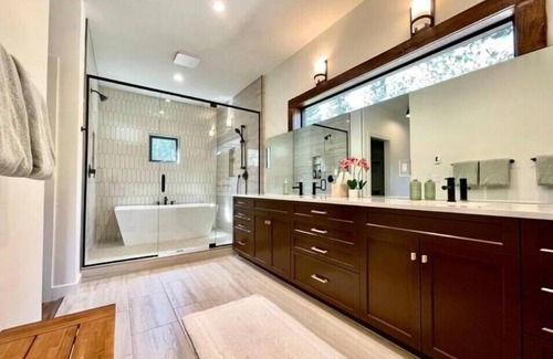 Donnelly Cabin | 4,100sqft Newly Built Mountain Modern Lodge, Game Room, Deck, Fireplace, Views