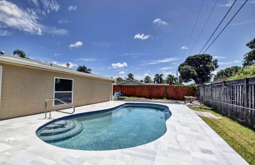 Lake Worth House | 4/2 Gem w/Private Pool