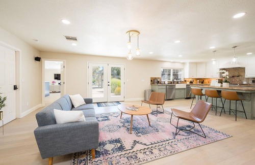 Templeton Other | 4,500 sq-ft retreat with a pool and hot tub in the middle of wine country!