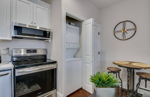 Downtown Apartment | 4.5mi to Augusta National & walkable downtown!