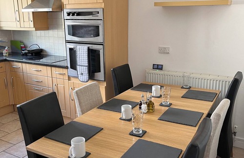 Gallt Y Foel House | 4-6 Guests in centre location with stunning views