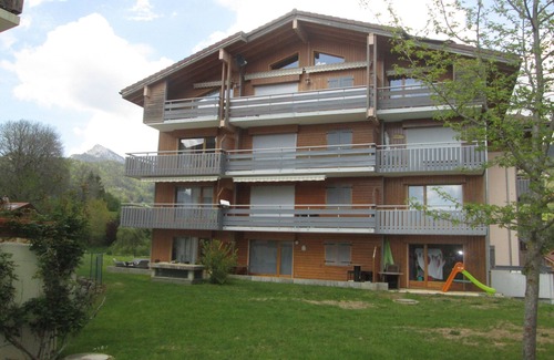 Saint-Jean-de-Sixt Apartment | 4/6p apartment with quiet terrace, close to ski resorts