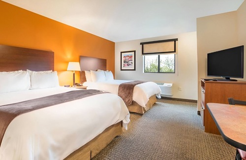 Council Bluffs Hotel | 4 Affordable Studios Near Omaha’s Top Attractions & Close to Eppley Airfield