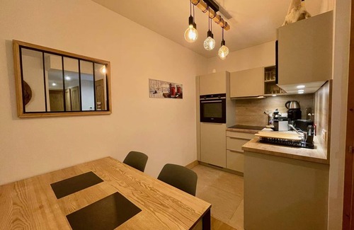 Valmorel Apartment | 4* Apartment for 5 in Valmorel, ski-in/ski-out, parking, balcony