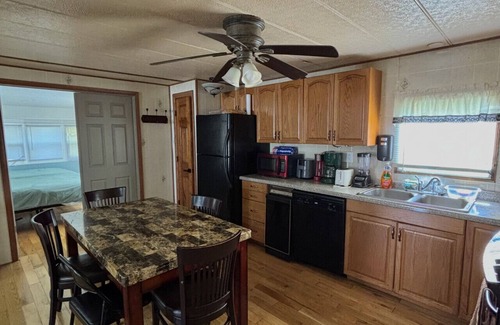 West Newton House | 4 bd/10 min to downtown W/D