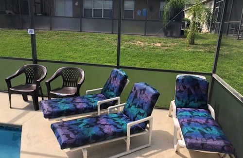 Windwood Bay House | 4 BDRM,GAME ROOM,2 MASTER BDRMS,2 LIV RMS.10MIN TO DISNEY. PRV POOL SUN ALL DAY