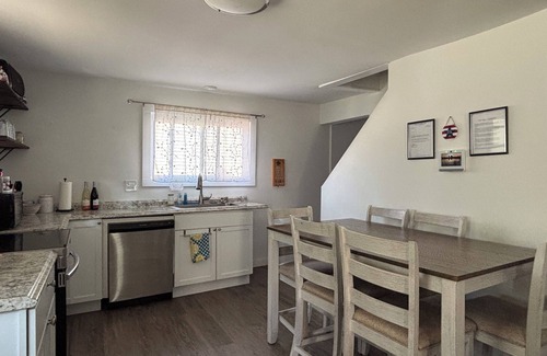 Lake City House | 4 bdrm home by the beach, downtown, boating, golf, ice fishing and pet friendly