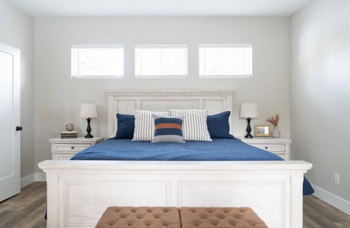 Tamarack Resort House | 4 Bdrm, Hot Tub, Beach Access