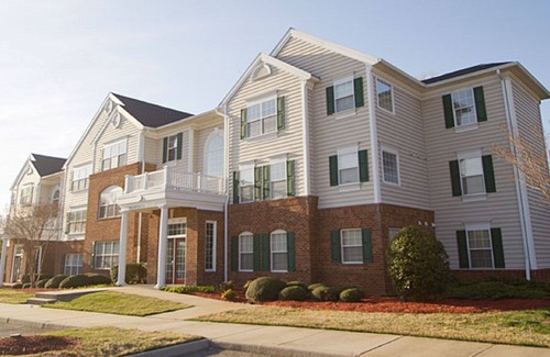 Berkeley Condo | 4 BDRM~ HUGE UNIT SLEEPS 12~ ONLY 10 MILES TO BUSCH GARDENS~INDOOR/OUTDOOR POOLS