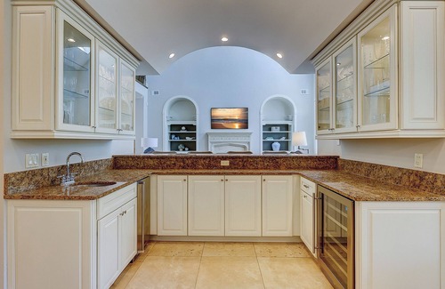 Beach Lagoon House | 4 Beach Lagoon Rd - GORGEOUS 6 bedroom home in Sea Pines & Private Pool