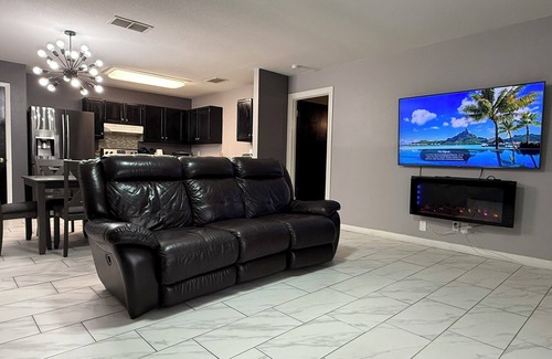 Far North Central House | 4 bed 2 bath NORTH 1604 Bulverde/281 & Evans HOUSE
