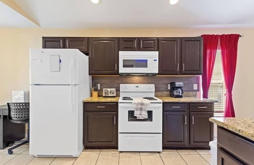 Highlands Reserve House | 4 Bed 3 Bath Home with South-Facing Heated Pool & Spa in Quiet Gated Community