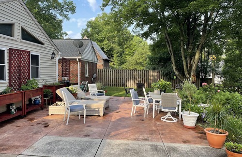 Fairlawn Heights House | 4 Bed/3 Bath with Hot Tub & Courtyard