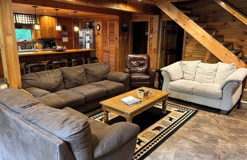 Old Forge House | 4 bed/4 bath camp with Fourth Lake access!