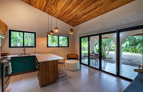 Ostional House | 4 Bed Designer Home, 4 Min to Beach