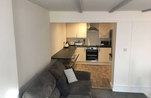 Weymouth Apartment | 4 bed Grade II listed Apartment. 50 yds to Beach Sleeps 10, WiFi, great views