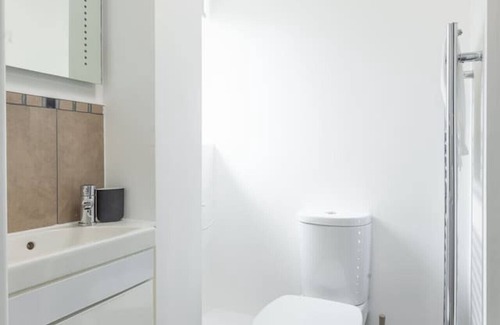 Cambridge Apartment | 4-Bed Home with Garden & Parking – Nr Hosp & City