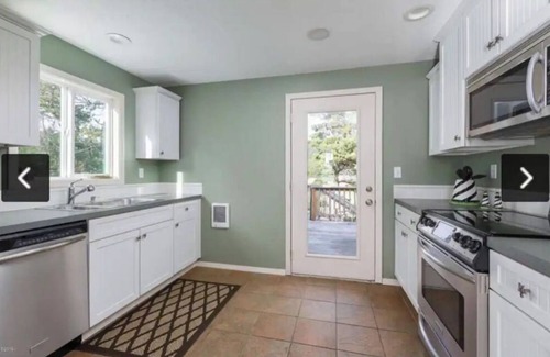 Shorepine Village House | 4/Bed& HotTub the heart of Pacific City Pets OK