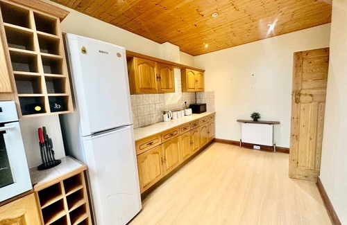 Bellingham House | 4 Bed house in Daneby Road SE6