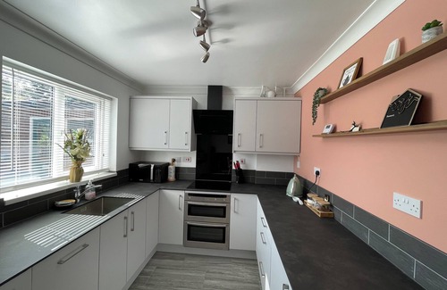 Kessingland House | 4 bed house Kessingland near beach-sleeps 6.Family&Pet friendly (pet fees apply)